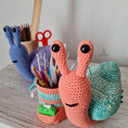Load image into Gallery viewer, PDF Snail Caddy Crochet Pattern, Sally the Snail Caddy Crochet Pattern, Crochet Pattern, Snail Amigurumi Pattern