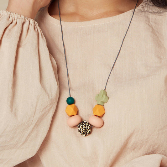 kodes-statement-necklace-geometric-silicone-mustard-cactus-leopard-necklace-KS0072-0003-high-cropped-square