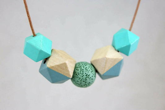 essential-oil-diffuser-mint-necklace-5fb158a0-scaled.jpg.webp
