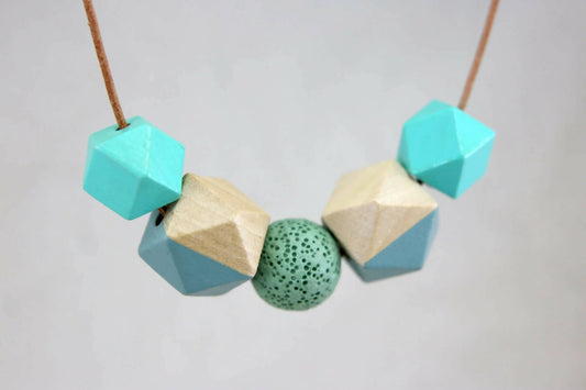 essential-oil-diffuser-mint-necklace-5fb158a9-scaled.jpg.webp