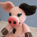 Load image into Gallery viewer, PDF Pig Crochet Pattern, Polly the Piglet Crochet Pattern, Crochet Pattern, Pig Amigurumi Pattern, Piglet
