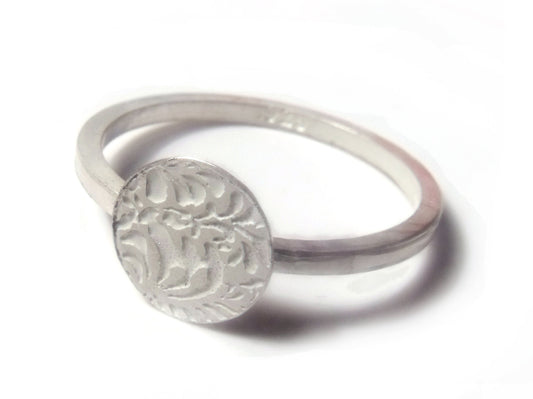 Photo etched Volutes Ring, sterling silver - hallmarked, paisley ring, round silver ring