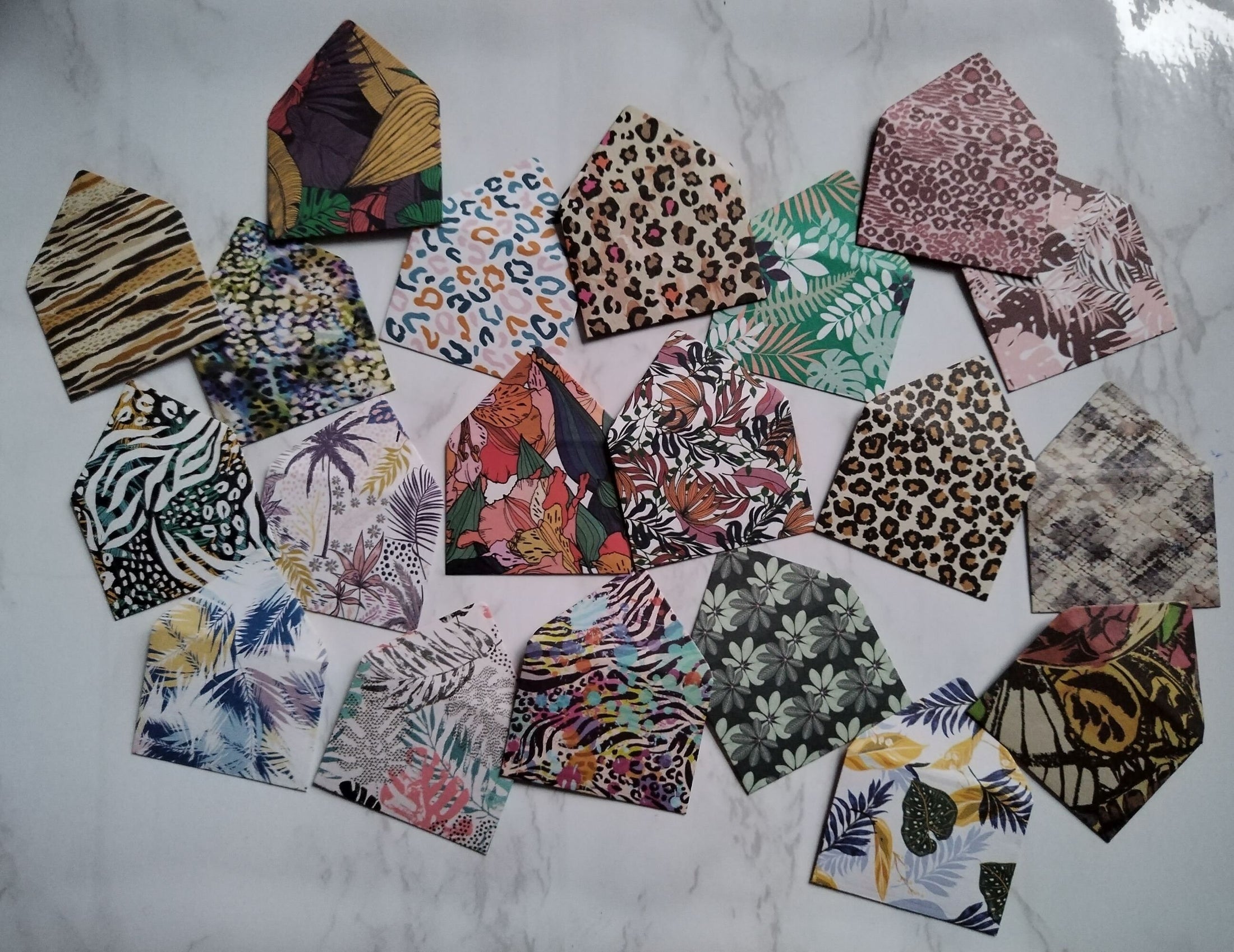 20 Mini Origami Envelopes - Wild Things