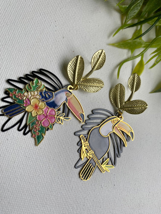 Toucan Bird Earrings, Topical Bird Jewellery, Accessories For Bird Lovers, Unique Earrings for Ladies, Summer Earrings, Leaf Charm Earrings