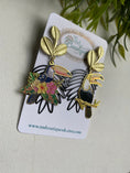 Load image into Gallery viewer, Toucan Bird Earrings, Topical Bird Jewellery, Accessories For Bird Lovers, Unique Earrings for Ladies, Summer Earrings, Leaf Charm Earrings
