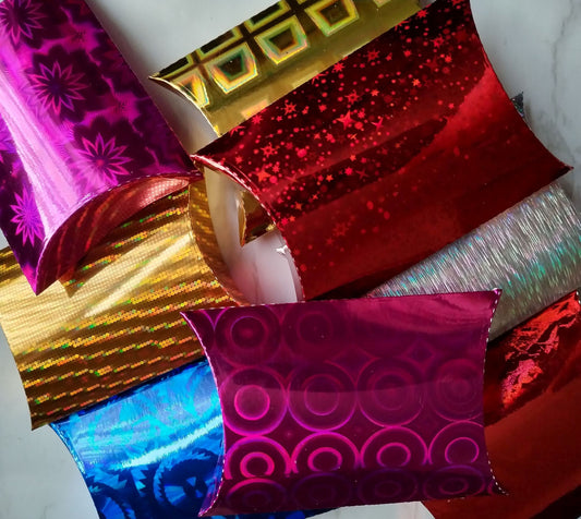 20x Mini Metallic Pillow Boxes - Perfect for little gifts.