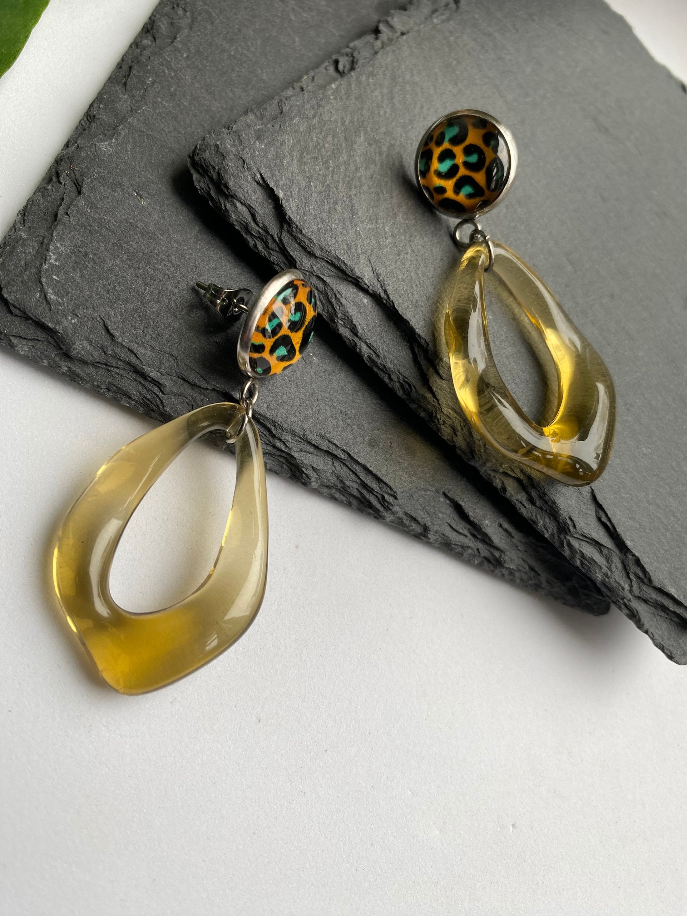 Leopard Print Cabochon Earrings, Yellow Geometric Drop Earrings, Acrylic Pushback Earrings for Pierced Ears, Summer Earrings for Ladies