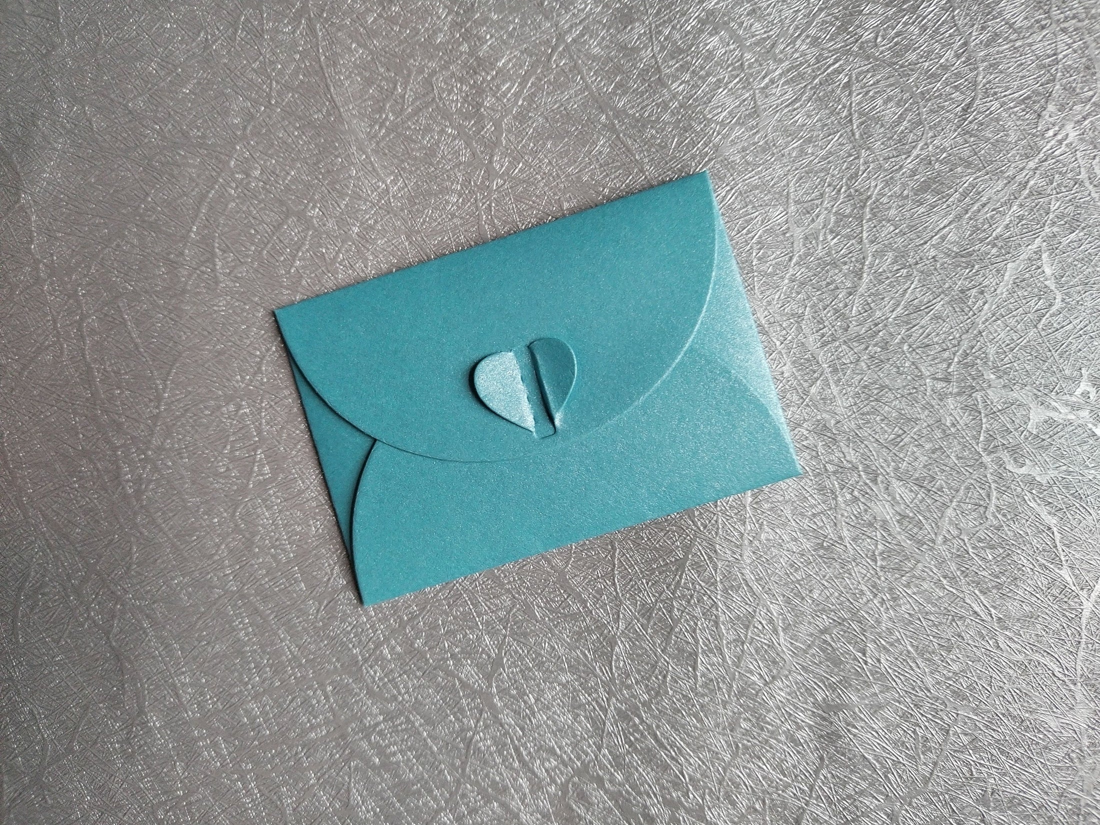 Mini Heart Closure Envelopes - Hand Made - 4.2 x 6.2cm