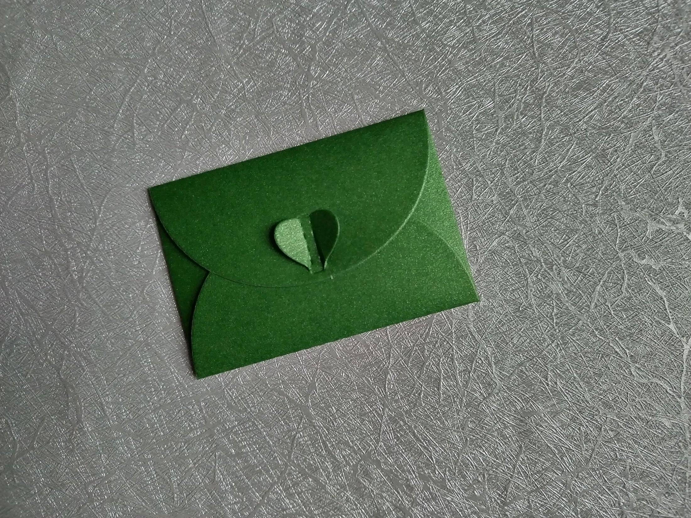 Mini Heart Closure Envelopes - Hand Made - 4.2 x 6.2cm