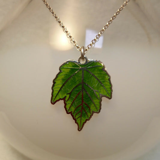 maple leaf vitreous glass enamel pendant