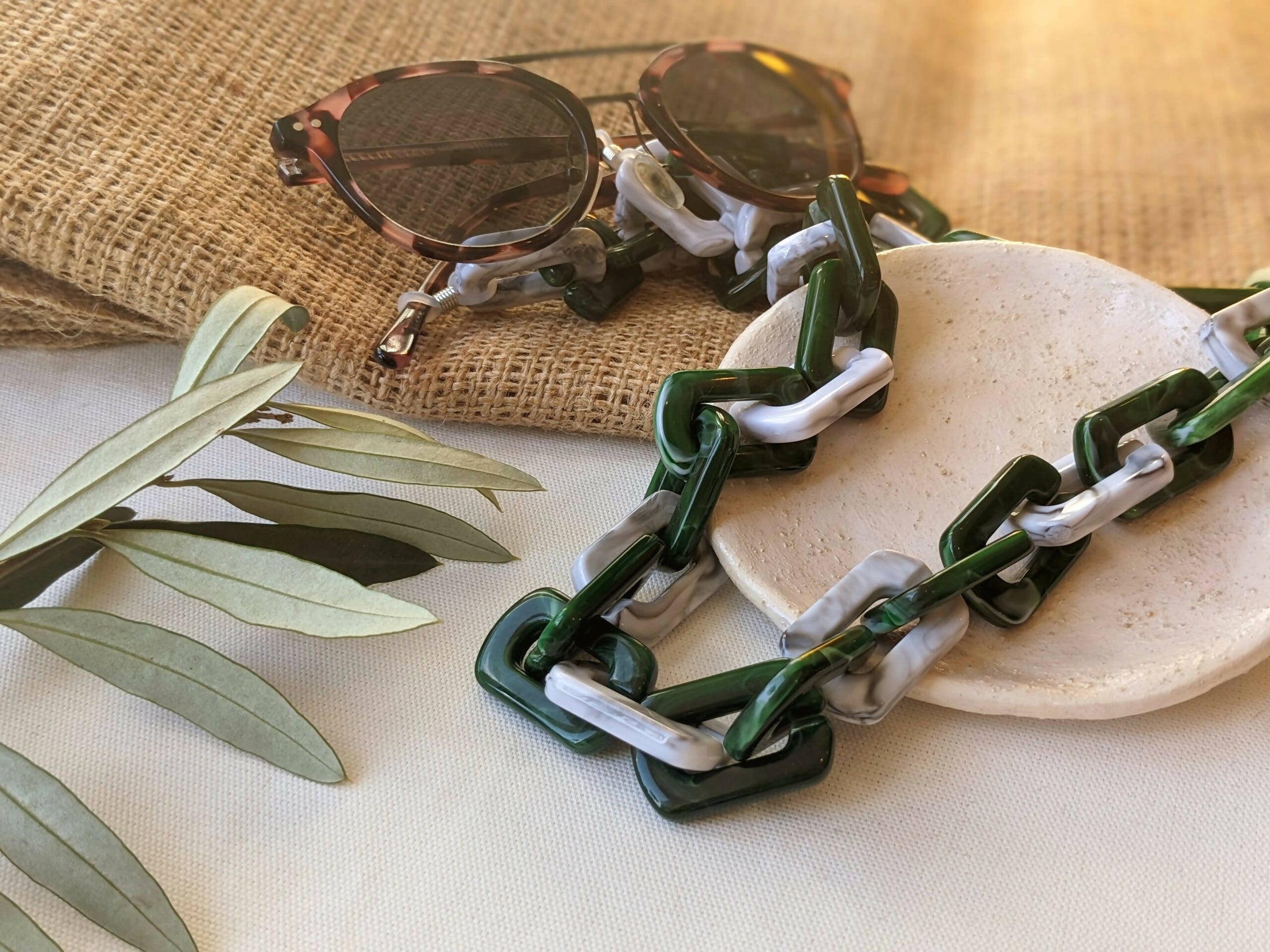 Large Glasses Chain - Marble Green & White Chunky Acrylic Chain